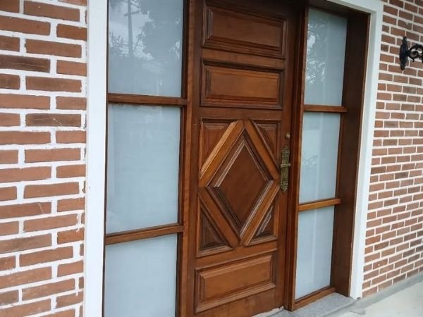 Aumente a privacidade da empresa com película para vidros em Aracaju